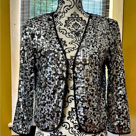 Peter Nygard sequined women’s jacket. Size small. - Picture 1 of 6
